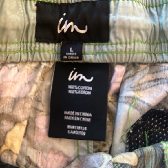 Men’s IN swim trucks-excellent condition - Picture 2 of 3